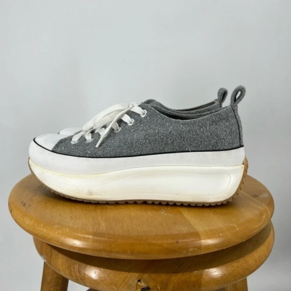 Madden Girl Women's Winner Sneaker 9
